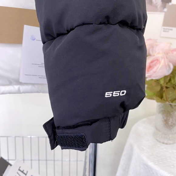 The North Face Puffer Jacket - Picture 6 of 6